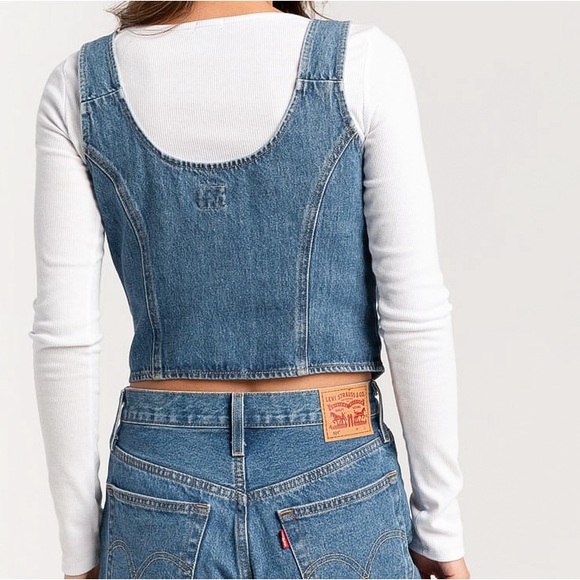 Levi’s Charlie Denim Tank - Picture 5 of 5